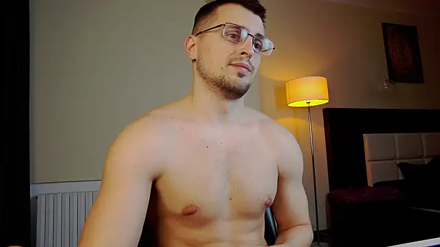 Friend12321 online show from 03-11-25, 12:11