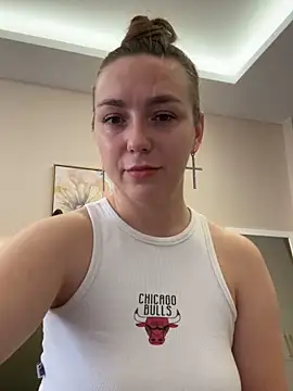 Snapshot of Janeee chatting on 12-09-24, 08:22 Janeee online show from 12-09-24, 08:22