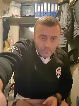 Snapshot of muscularsexy chatting on 01-06-26, 12:03 muscularsexy online show from 01-06-26, 12:03