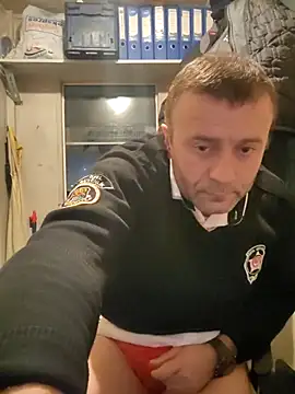 Snapshot of muscularsexy chatting on 01-18-26, 12:47 muscularsexy online show from 01-18-26, 12:47