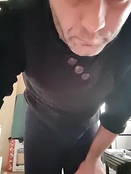 Snapshot of muscularsexy chatting on 01-19-26, 11:14 muscularsexy online show from 01-19-26, 11:14