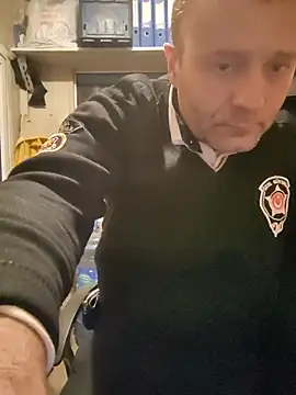 Snapshot of muscularsexy chatting on 02-09-26, 11:53 muscularsexy online show from 02-09-26, 11:53