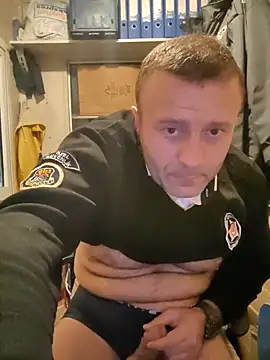 Snapshot of muscularsexy chatting on 02-16-26, 12:51 muscularsexy online show from 02-16-26, 12:51