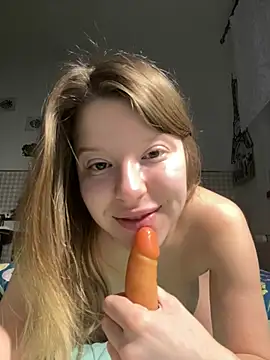 kimczii online show from 04-13-26, 06:08