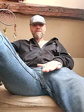 eddouxxx78 online show from 01-11-26, 06:07