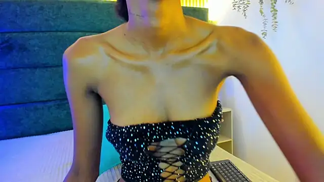 Snapshot of AntonellaaHot chatting on 01-10-25, 11:18 AntonellaaHot online show from 01-10-25, 11:18