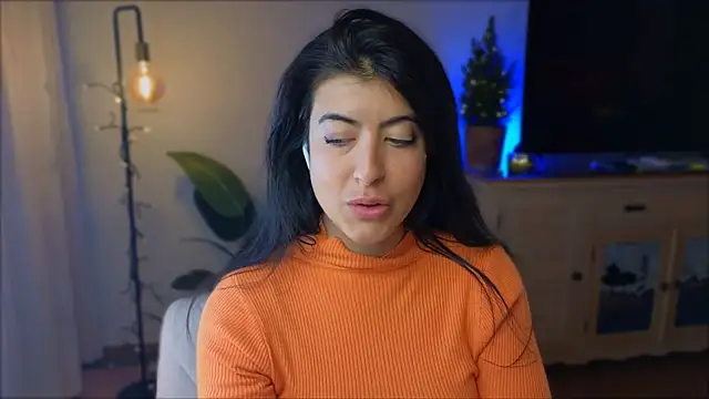 anabelcurvy online show from 12-15-24, 08:36