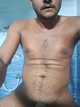 Snapshot of Itsdesi_boy chatting on 10-24-25, 08:33 Itsdesi boy online show from 10-24-25, 08:33