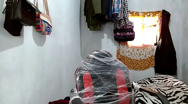 angelamarie1 online show from 03-11-25, 01:23