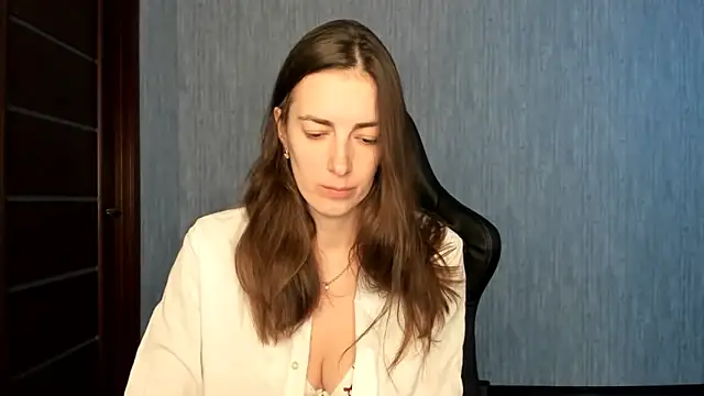 Snapshot of Sabrina_Mur chatting on 12-15-25, 11:58 Sabrina Mur online show from 12-15-25, 11:58