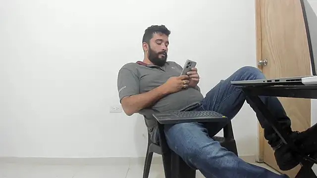 isearchcompany online show from 11-20-25, 02:34