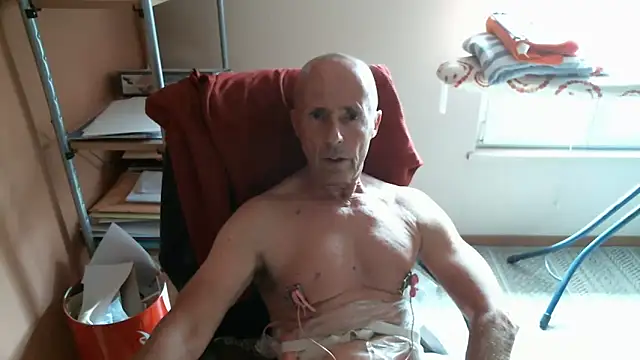 olibrius71 online show from 04-10-26, 02:22