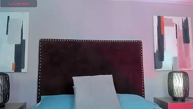 LauraAristizabal online show from 03-13-25, 01:07