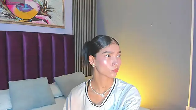 LauraAristizabal online show from 05-21-26, 11:50