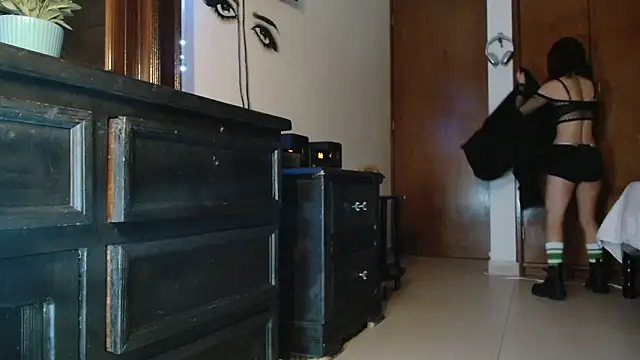 MINI Petite online show from 03-29-26, 11:27