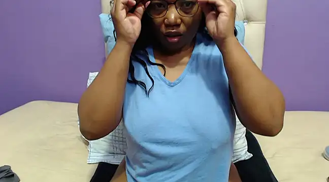 Snapshot of PeachAss4UU chatting on 02-27-25, 05:24 PeachAss4UU online show from 02-27-25, 05:24