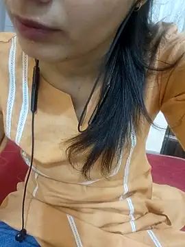 Snapshot of CuteSarikaLIVE chatting on 05-21-26, 04:08 CuteSarikaLIVE online show from 05-21-26, 04:08