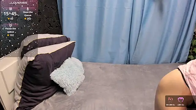 Snapshot of MelaniGrand chatting on 11-28-25, 08:50 MelaniGrand online show from 11-28-25, 08:50