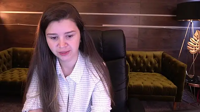 Snapshot of AmellyMilly chatting on 09-28-25, 05:24 AmellyMilly online show from 09-28-25, 05:24