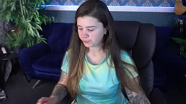 Snapshot of AmellyMilly chatting on 10-14-25, 12:50 AmellyMilly online show from 10-14-25, 12:50