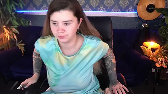 Snapshot of AmellyMilly chatting on 11-24-25, 07:57 AmellyMilly online show from 11-24-25, 07:57