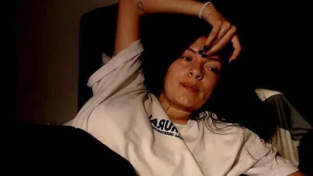 Meghan320 online show from 01-15-25, 04:57