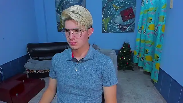 Snapshot of patrik_027 chatting on 01-14-26, 05:40 patrik 027 online show from 01-14-26, 05:40