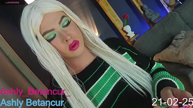 Snapshot of AshlyBetancurX chatting on 02-22-25, 01:11 AshlyBetancurX online show from 02-22-25, 01:11