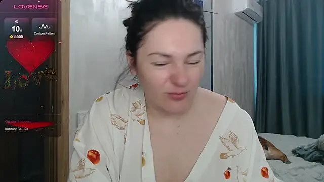 Stacy Davice online show from 09-28-25, 12:43