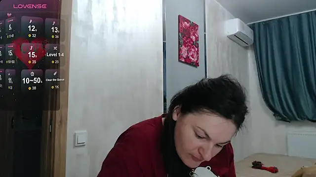 Stacy Davice online show from 10-22-25, 02:45