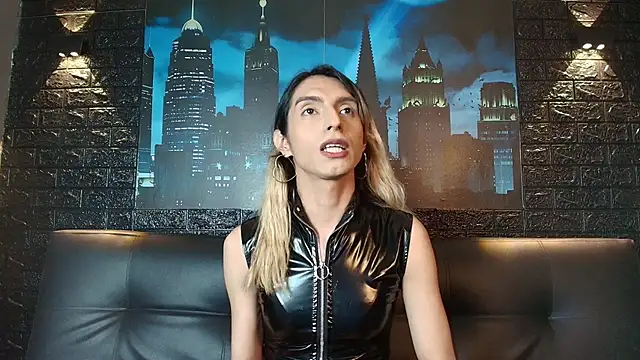 Victoria Badgal  online show from 11-13-25, 09:25