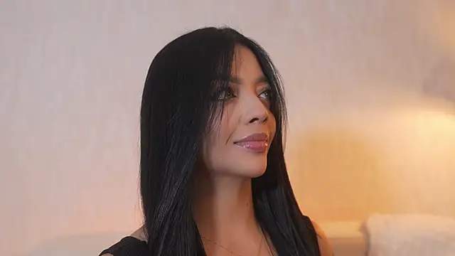 sarah hiill online show from 11-28-25, 10:01