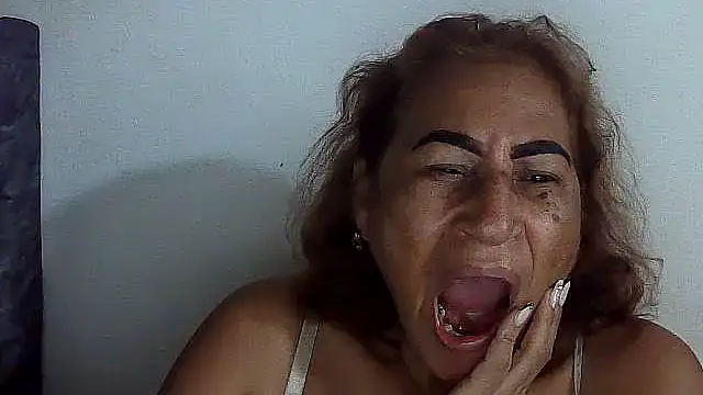 Snapshot of charrysexy1 chatting on 12-19-25, 12:56 charrysexy1 online show from 12-19-25, 12:56