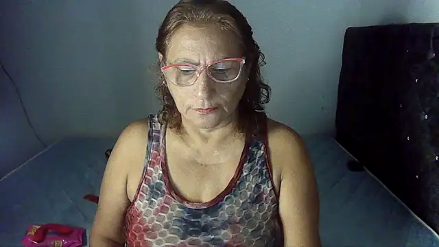 Snapshot of charrysexy1 chatting on 01-09-26, 11:46 charrysexy1 online show from 01-09-26, 11:46