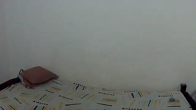 Snapshot of charrysexy1 chatting on 01-14-26, 12:11 charrysexy1 online show from 01-14-26, 12:11