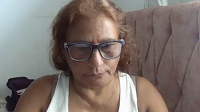 Snapshot of charrysexy1 chatting on 02-18-26, 03:52 charrysexy1 online show from 02-18-26, 03:52