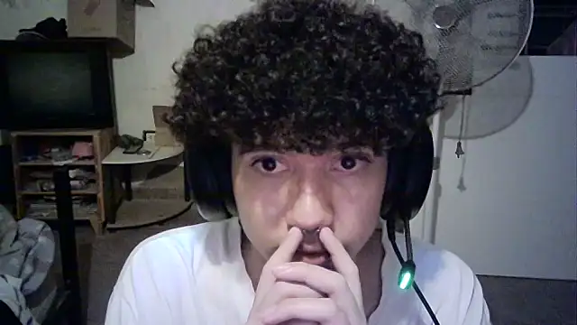 Emv2 online show from 04-13-26, 03:45