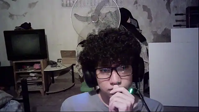 Emv2 online show from 04-24-26, 03:53