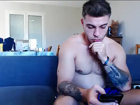 Elkafit28 online show from 04-06-26, 09:43