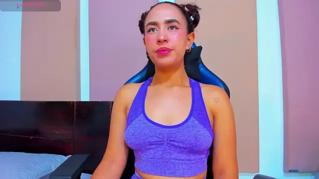 Snapshot of abbyblairs3 chatting on 02-10-26, 05:22 abbyblairs3 online show from 02-10-26, 05:22