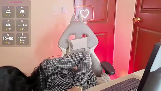  emma miller  online show from 04-07-26, 11:10