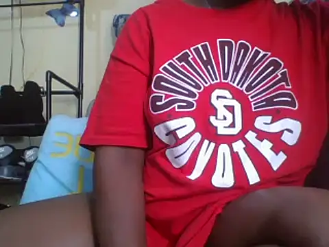 queenofqueens96 online show from 02-13-25, 02:20