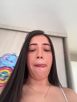 Snapshot of Reggie-Liam chatting on 12-04-25, 04:16 Reggie-Liam online show from 12-04-25, 04:16