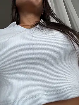 Snapshot of Reggie-Liam chatting on 02-20-26, 08:31 Reggie-Liam online show from 02-20-26, 08:31