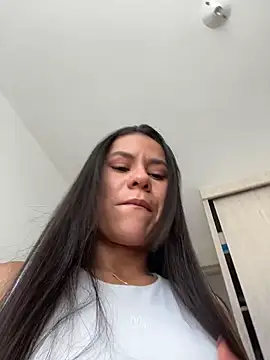 Snapshot of Reggie-Liam chatting on 02-28-26, 06:09 Reggie-Liam online show from 02-28-26, 06:09