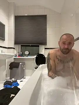 Snapshot of bigguy101 chatting on 02-12-25, 07:13 bigguy101 online show from 02-12-25, 07:13