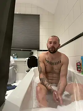 Snapshot of bigguy101 chatting on 02-22-25, 09:04 bigguy101 online show from 02-22-25, 09:04