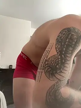 Snapshot of bigguy101 chatting on 03-20-25, 08:31 bigguy101 online show from 03-20-25, 08:31