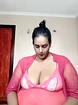 Snapshot of NWC4LYF chatting on 05-27-26, 06:32 NWC4LYF online show from 05-27-26, 06:32