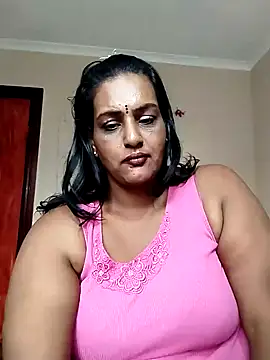 Snapshot of NWC4LYF chatting on 06-03-26, 07:00 NWC4LYF online show from 06-03-26, 07:00